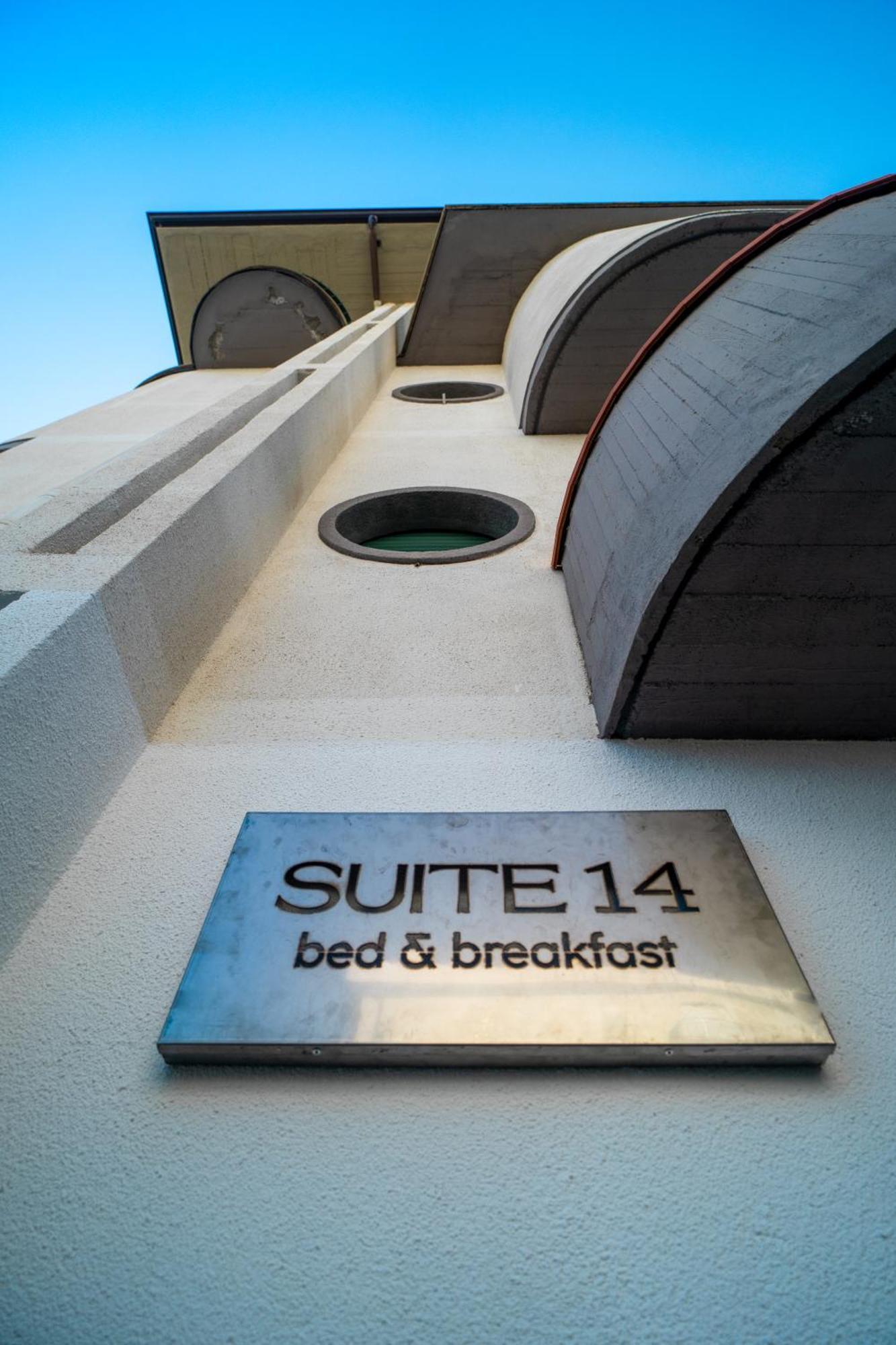 Suite 14 Scalea Exterior photo